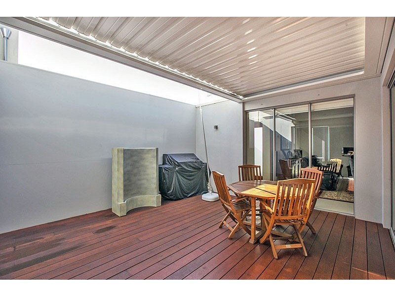 2 Gali Lane, City Beach WA 6015