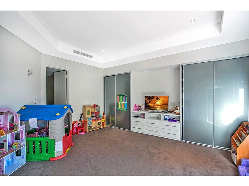 2 Gali Lane, City Beach WA 6015