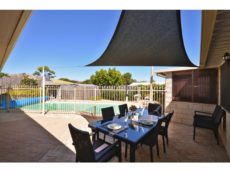 34 Banks Avenue, Hillarys WA 6025