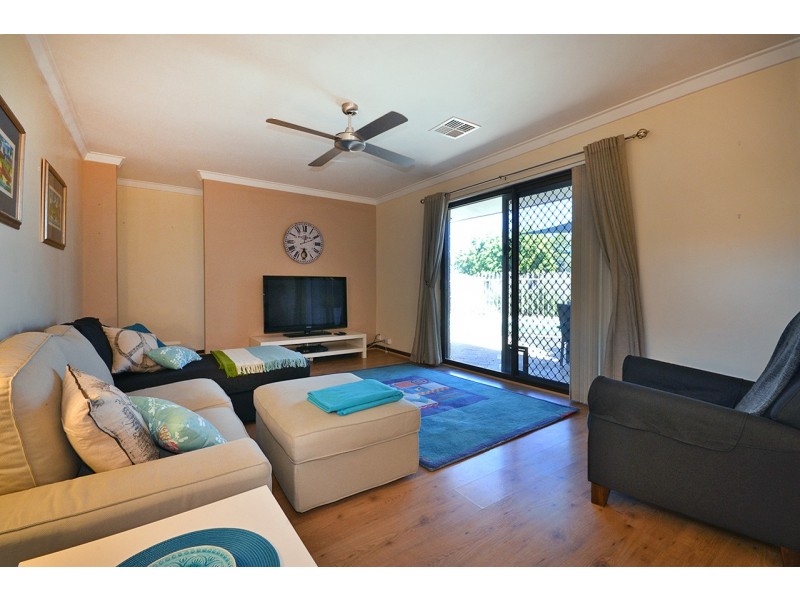 34 Banks Avenue, Hillarys WA 6025