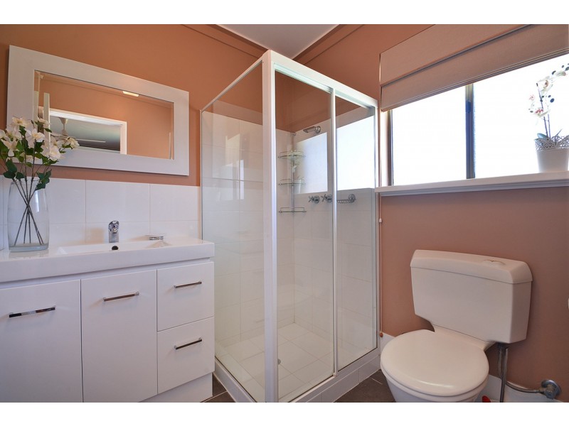 34 Banks Avenue, Hillarys WA 6025