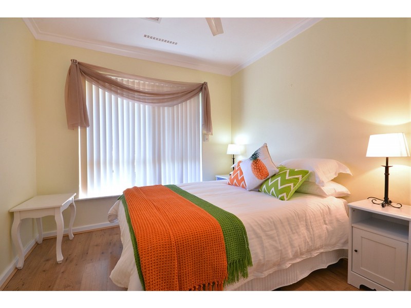 34 Banks Avenue, Hillarys WA 6025