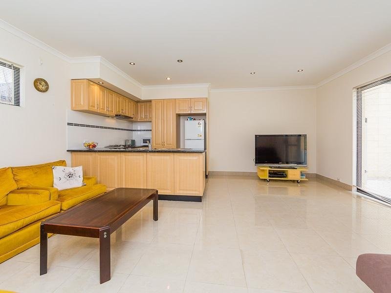 4/36 Arkana Road, Westminster WA 6061