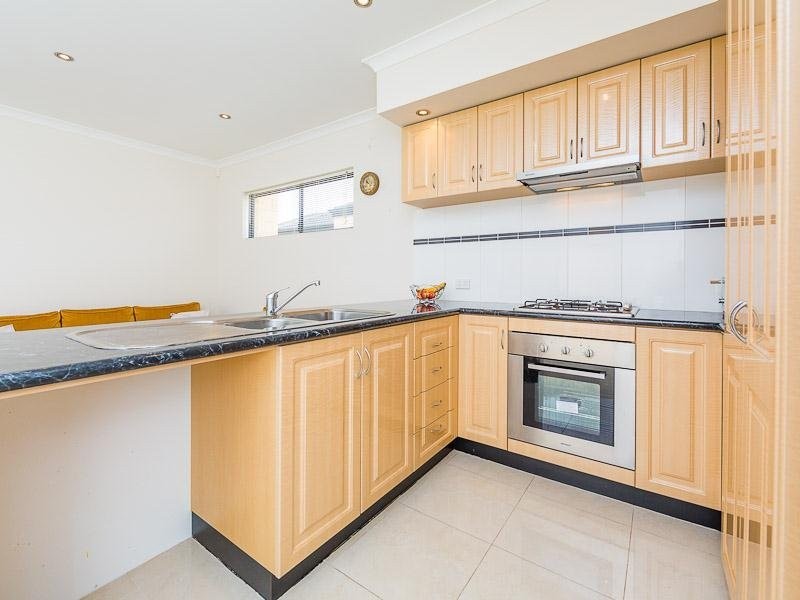 4/36 Arkana Road, Westminster WA 6061