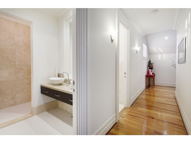 179A Eighth Ave, Inglewood WA 6052