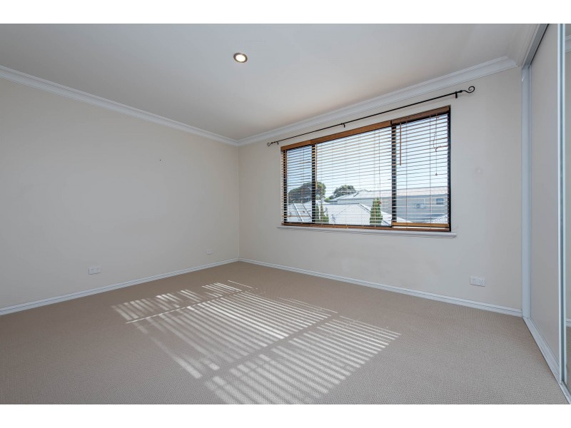 124B Huntriss Road, Doubleview WA 6018