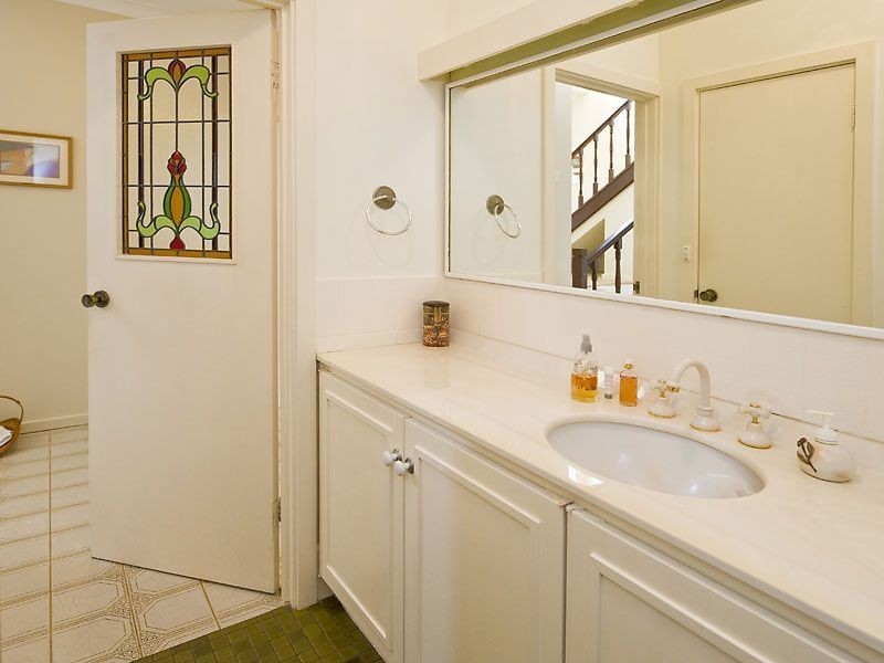 15 Wayeela Place, City Beach WA 6015