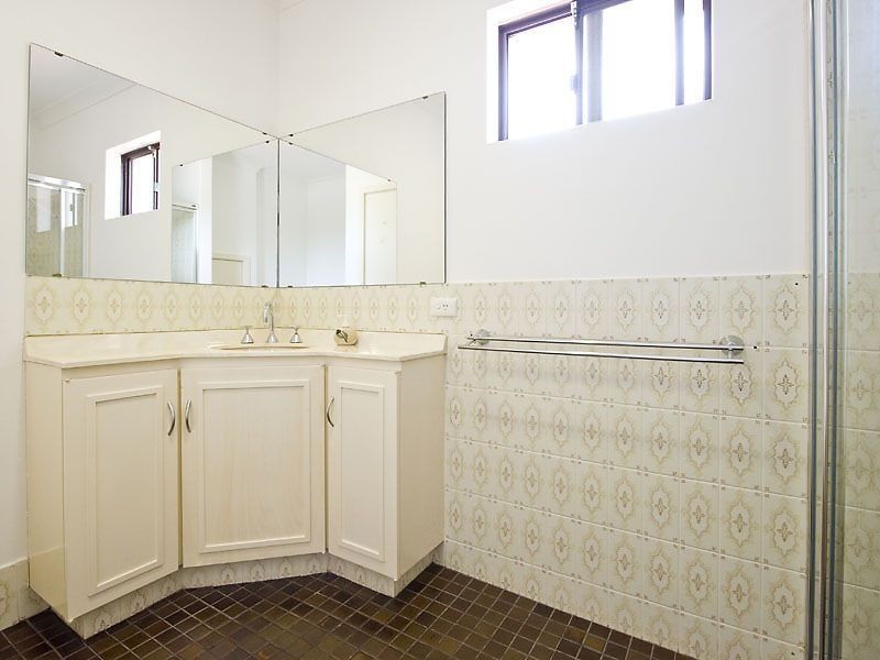 15 Wayeela Place, City Beach WA 6015