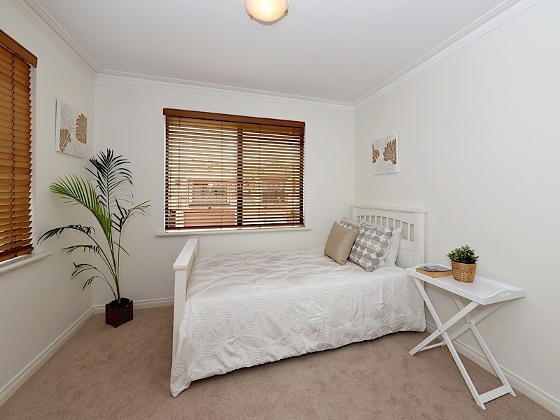 15/42 Burns Street, North Fremantle WA 6159