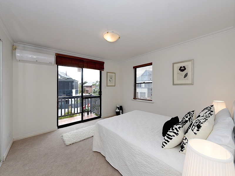 15/42 Burns Street, North Fremantle WA 6159