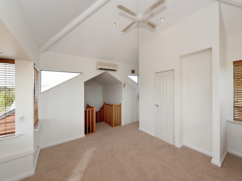 15/42 Burns Street, North Fremantle WA 6159