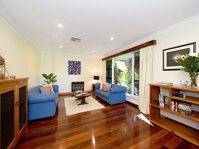 7 Caithness Road, Floreat WA 6014