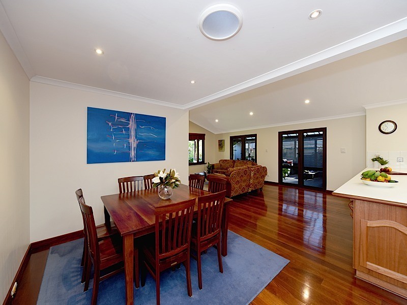 7 Caithness Road, Floreat WA 6014