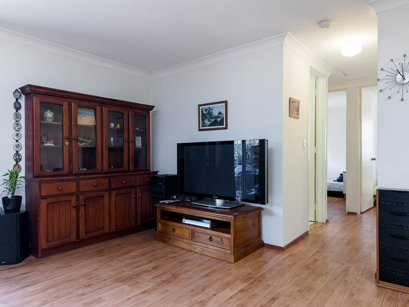 18 Tremont Place, Craigie WA 6025