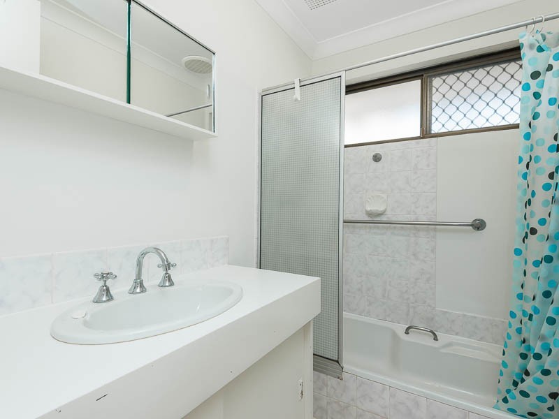 18 Tremont Place, Craigie WA 6025