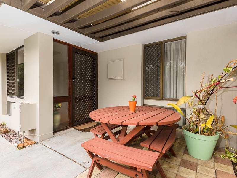 18 Tremont Place, Craigie WA 6025