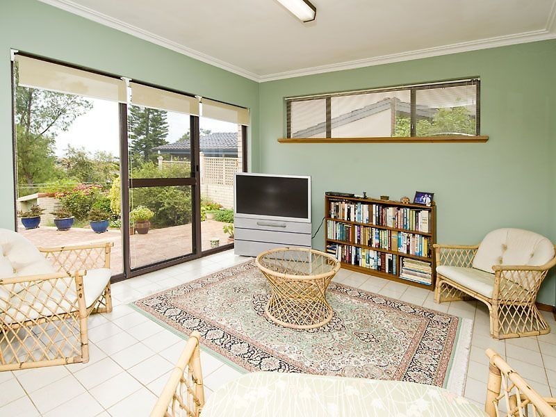 15 Wayeela Place, City Beach WA 6015