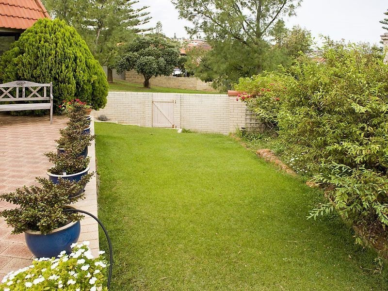 15 Wayeela Place, City Beach WA 6015