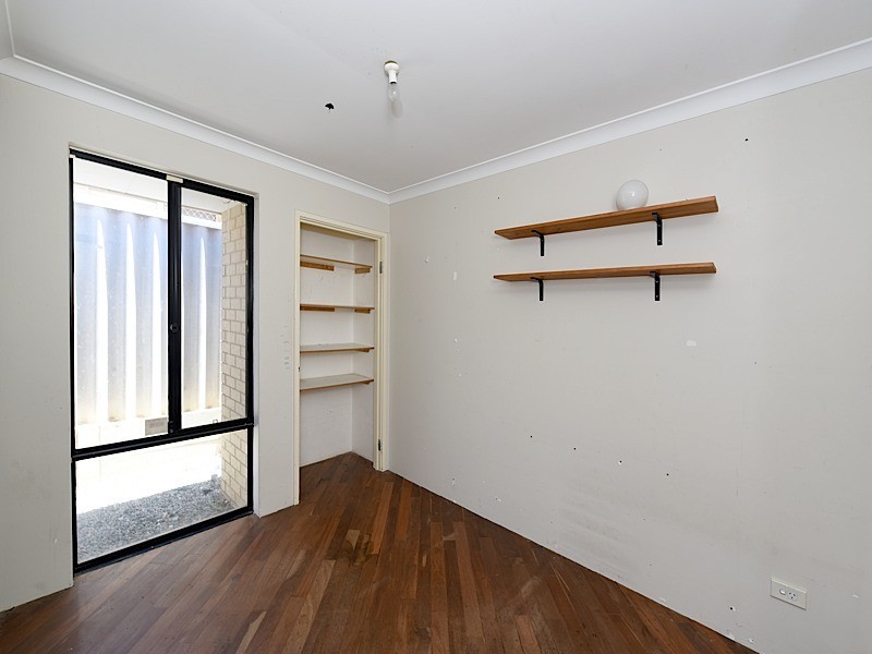 40 Gaby Way, Marangaroo WA 6064