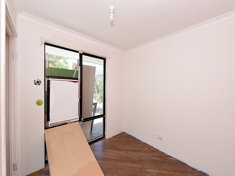 40 Gaby Way, Marangaroo WA 6064