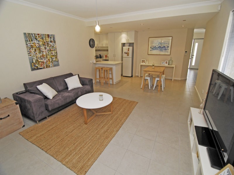 3/4 Langley Place, Innaloo WA 6018