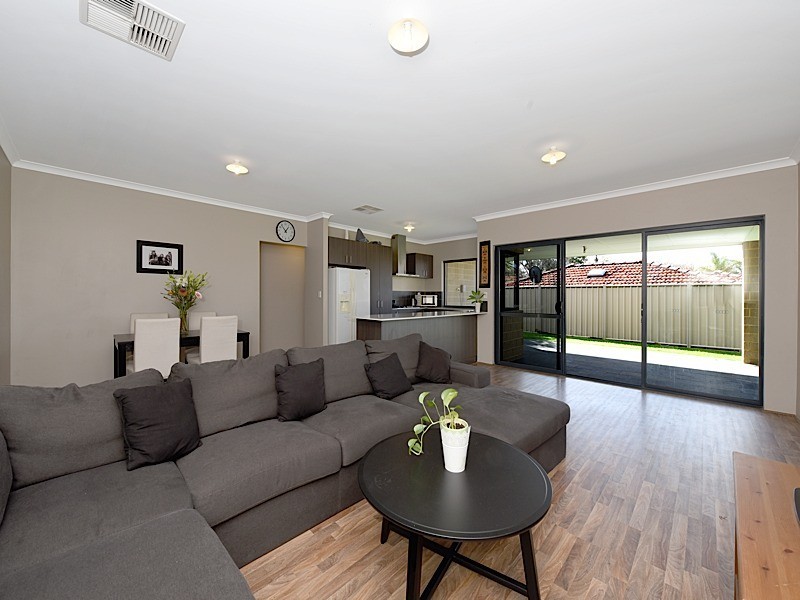 30A Valentine Avenue, Dianella WA 6059