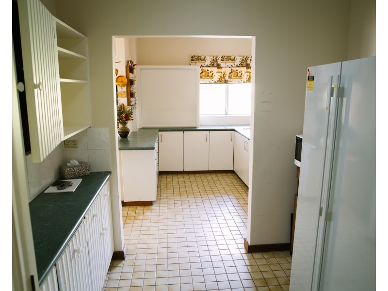 10 Kincardine Crescent, Floreat WA 6014