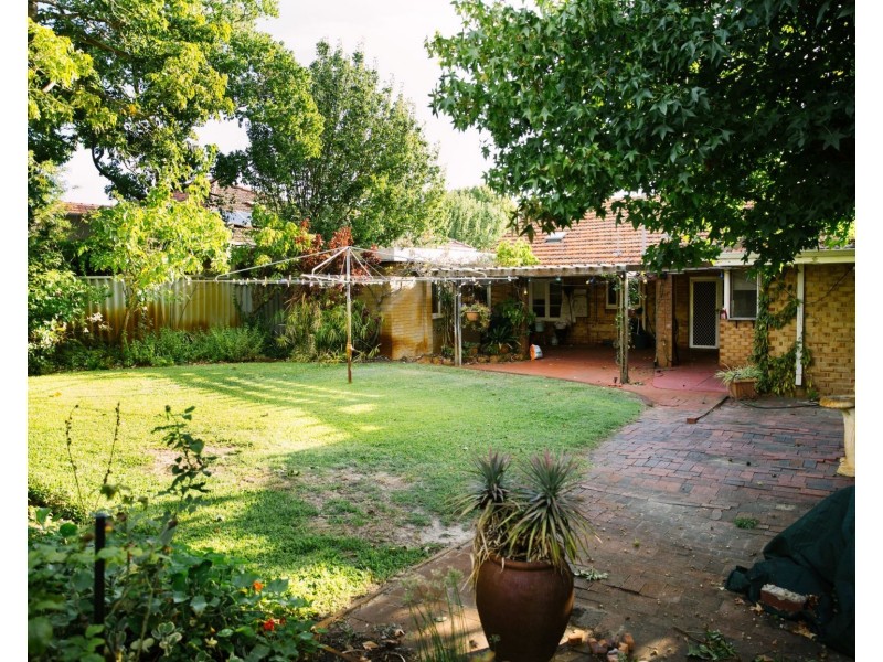 10 Kincardine Crescent, Floreat WA 6014