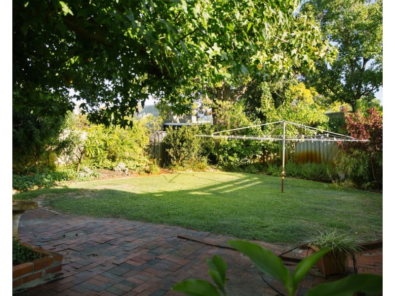 10 Kincardine Crescent, Floreat WA 6014