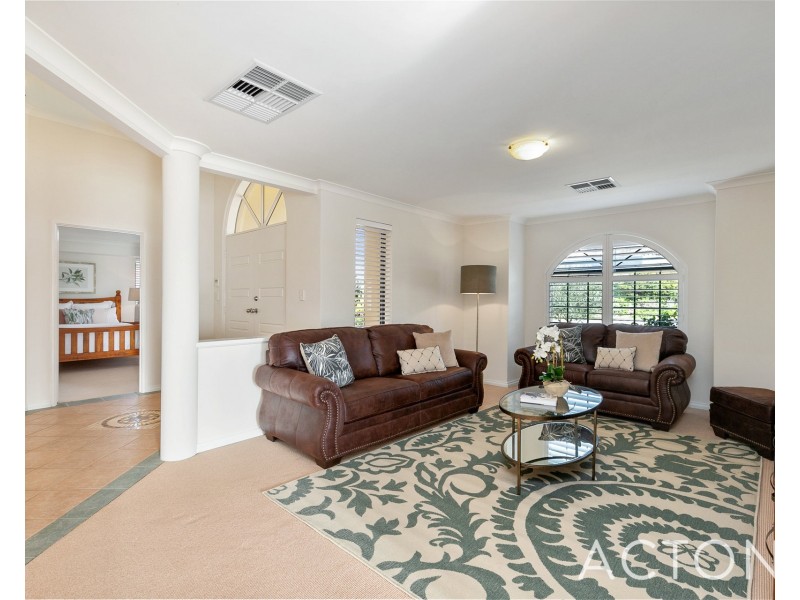 19 Richardson Road, Coogee WA 6166