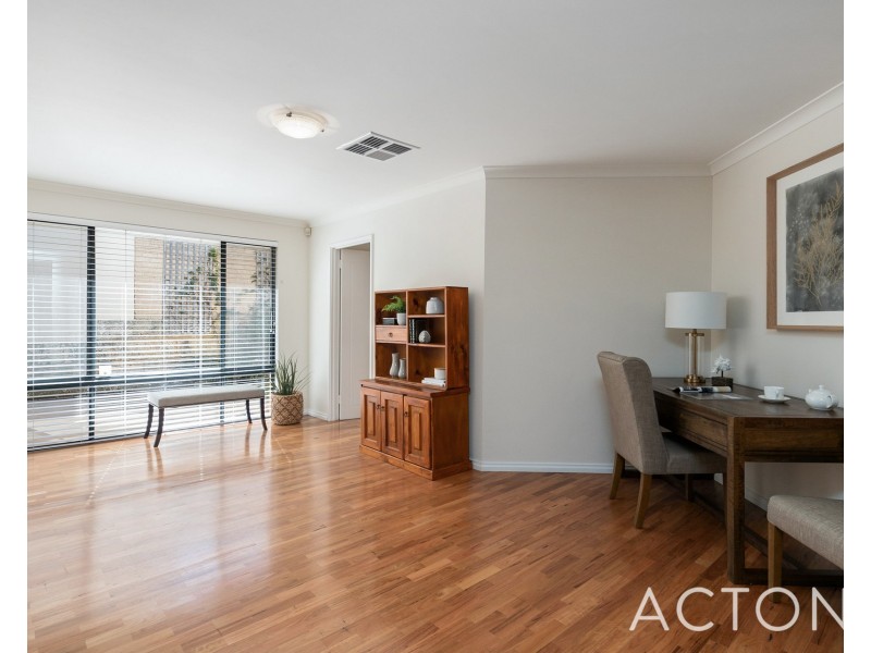 19 Richardson Road, Coogee WA 6166