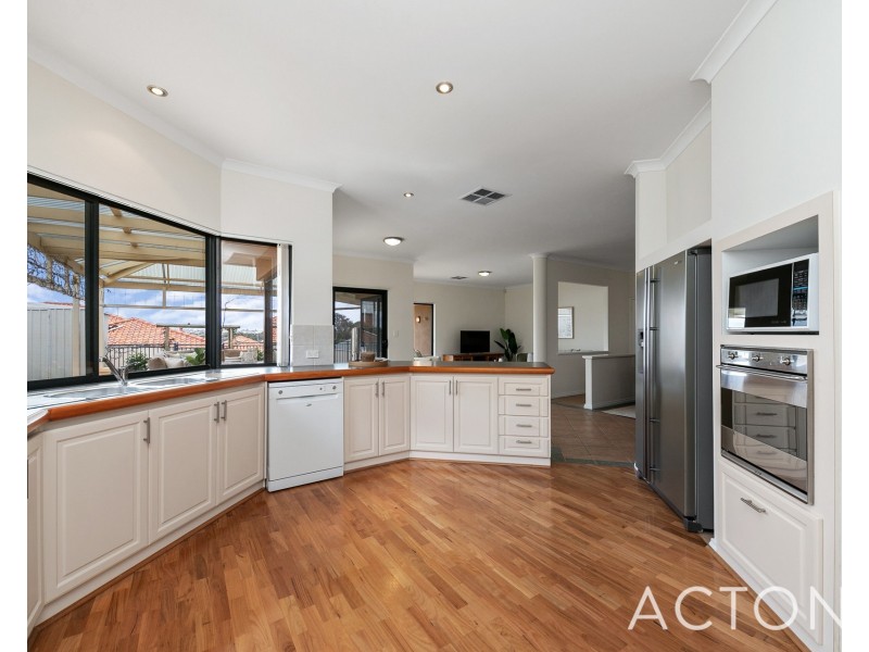 19 Richardson Road, Coogee WA 6166