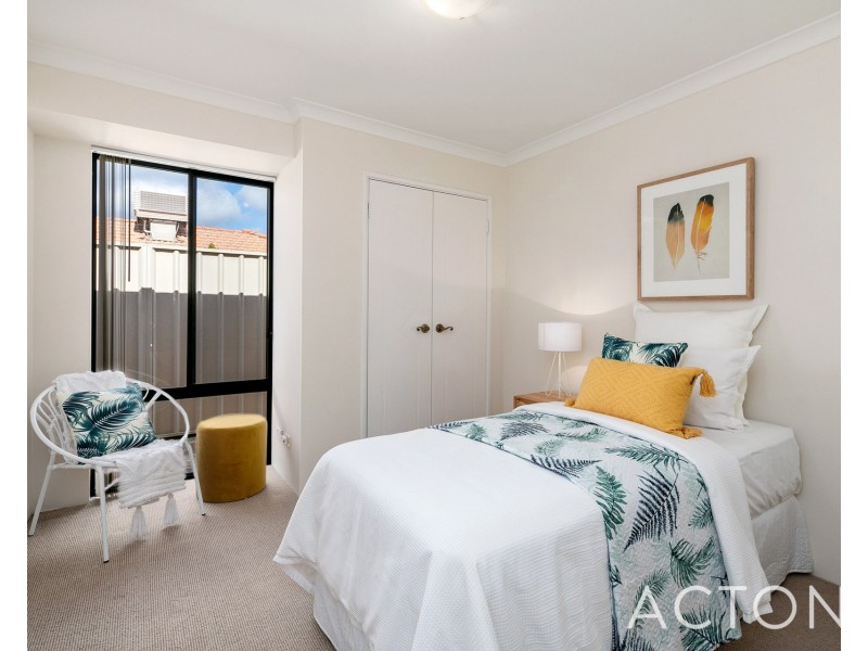 19 Richardson Road, Coogee WA 6166