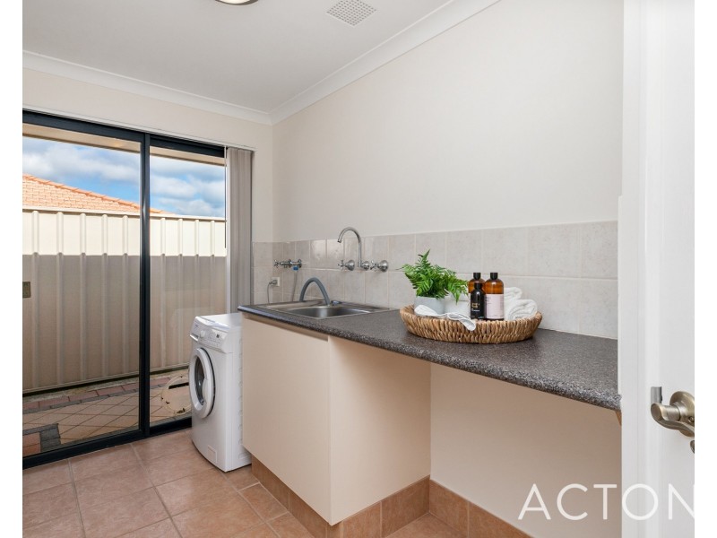 19 Richardson Road, Coogee WA 6166