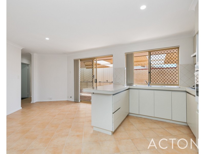 B/17 Daffodil Court, Spearwood WA 6163