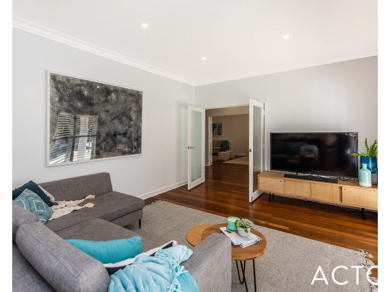 11 Kilkenny Road, Floreat WA 6014