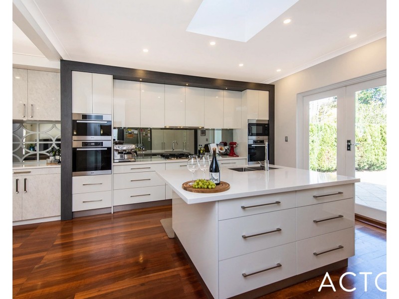 11 Kilkenny Road, Floreat WA 6014