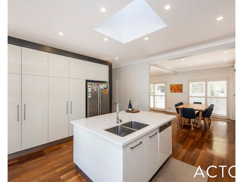 11 Kilkenny Road, Floreat WA 6014