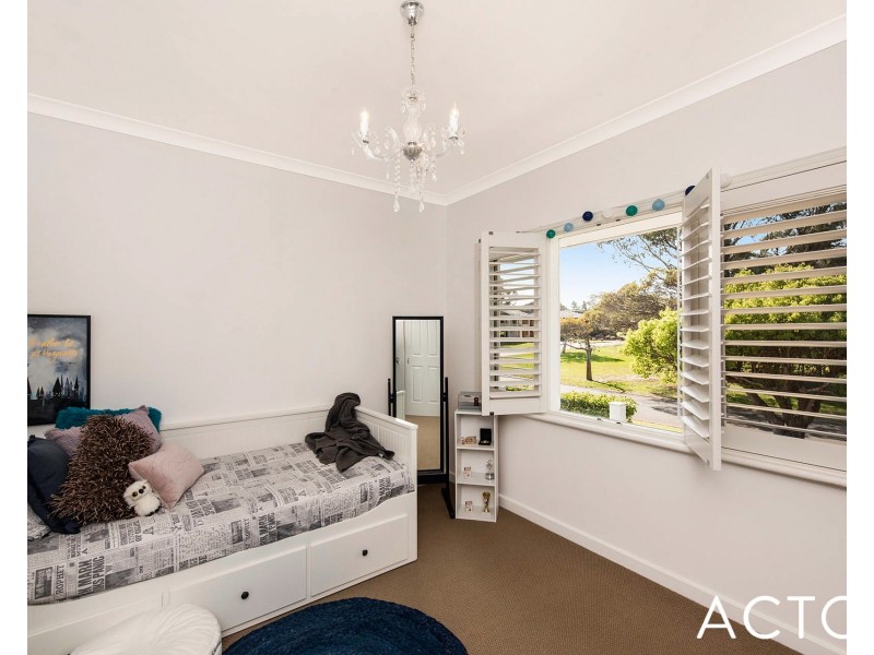 11 Kilkenny Road, Floreat WA 6014