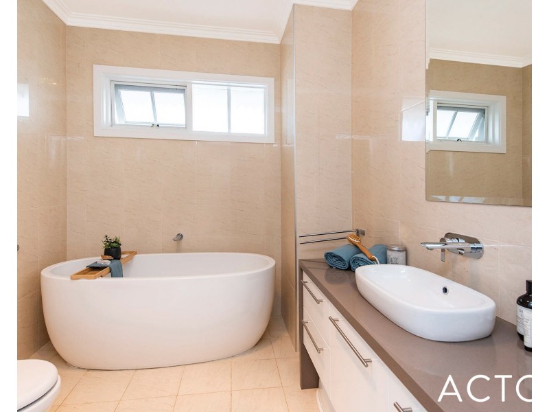 11 Kilkenny Road, Floreat WA 6014