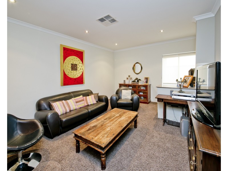 3 Sunbird Way, Gwelup WA 6018