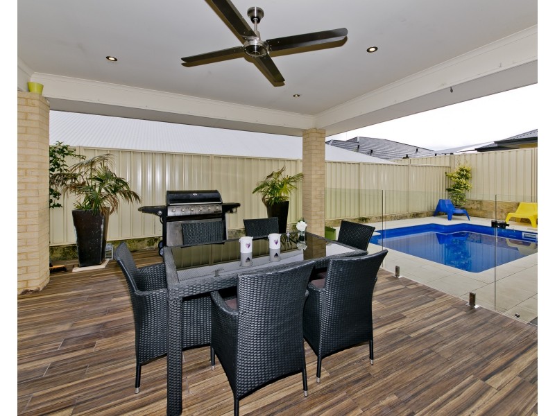 3 Sunbird Way, Gwelup WA 6018