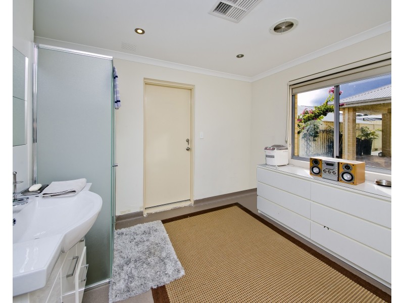 3 Sunbird Way, Gwelup WA 6018