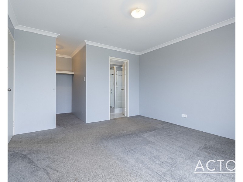 4 Board Street, Yanchep WA 6035