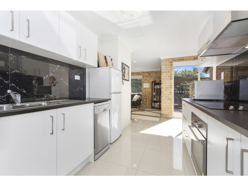 11 Lochlomond Drive, Banora Point NSW 2486