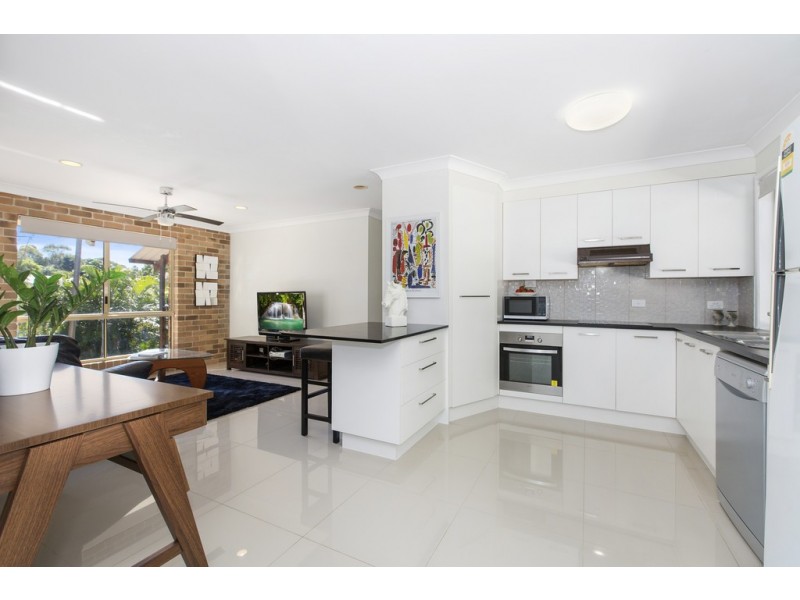 11 Lochlomond Drive, Banora Point NSW 2486