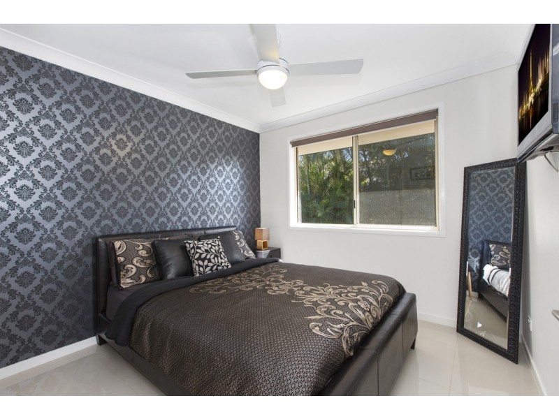 11 Lochlomond Drive, Banora Point NSW 2486