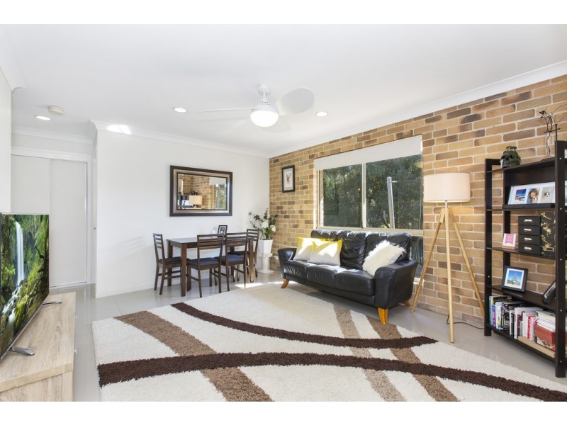 11 Lochlomond Drive, Banora Point NSW 2486