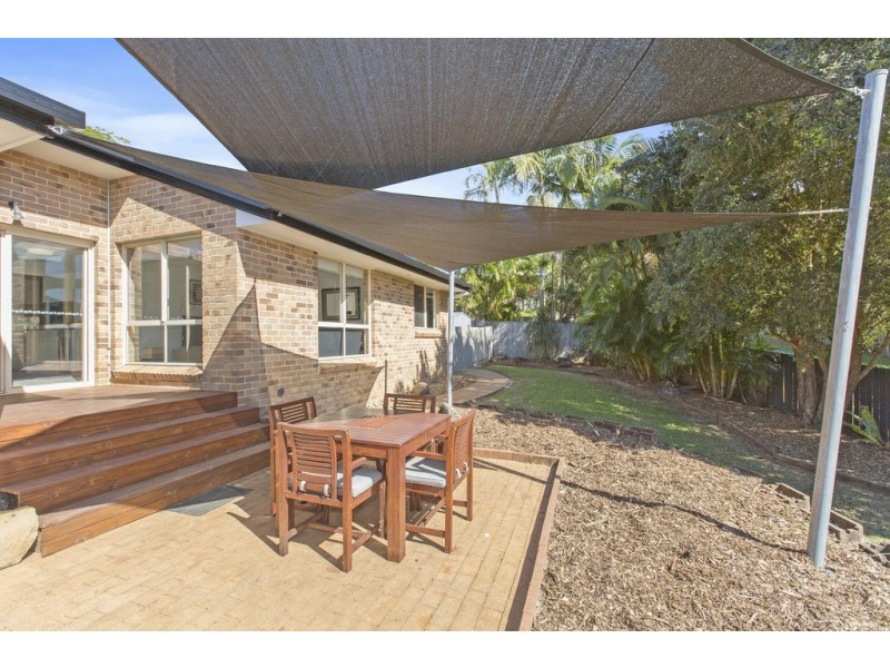 11 Lochlomond Drive, Banora Point NSW 2486