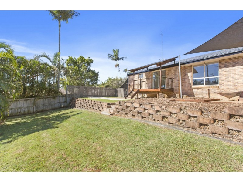 11 Lochlomond Drive, Banora Point NSW 2486